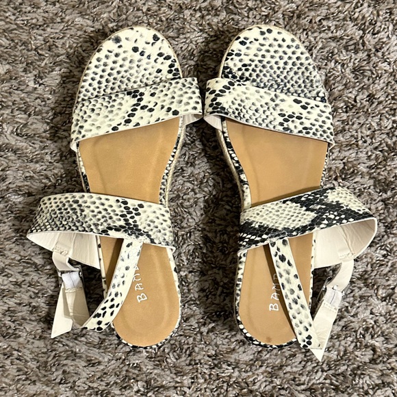 Snake print sandals - Picture 2 of 3
